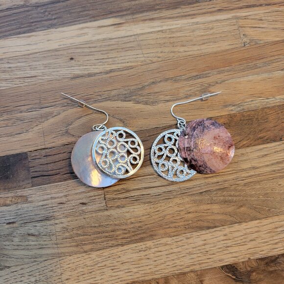 1" Round Metal & Shell Disc 2 Part Dangle Earrings - Picture 3 of 9